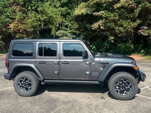 Used 2023 Jeep Wrangler Unlimited Rubicon 4xe w/ Cold Weather Group AWD/4WD image 5
