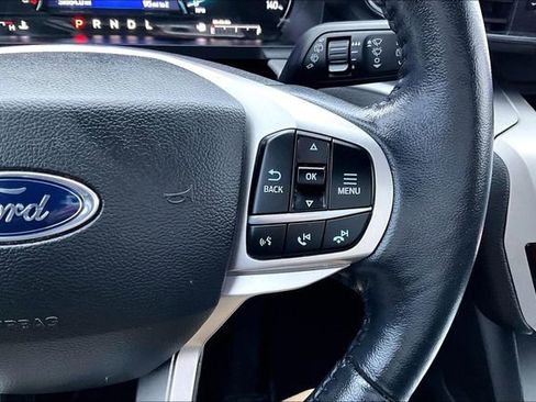 Used 2022 Ford Explorer XLT w/ Equipment Group 202A image 14