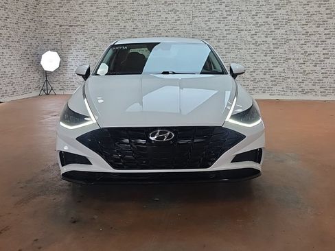 Used 2022 Hyundai Sonata SEL FWD image 2