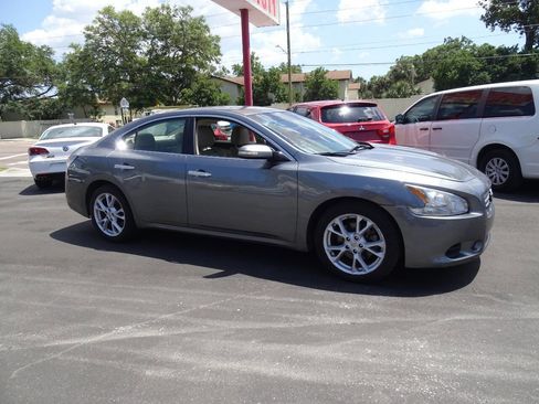 Used 2014 Nissan Maxima 3.5 SV w/ Technology Package image 3