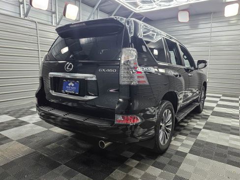 Used 2022 Lexus GX 460 Luxury w/ Accessory Package AWD/4WD image 5