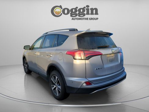 Used 2018 Toyota RAV4 XLE w/ Plus Extra Value Package image 4