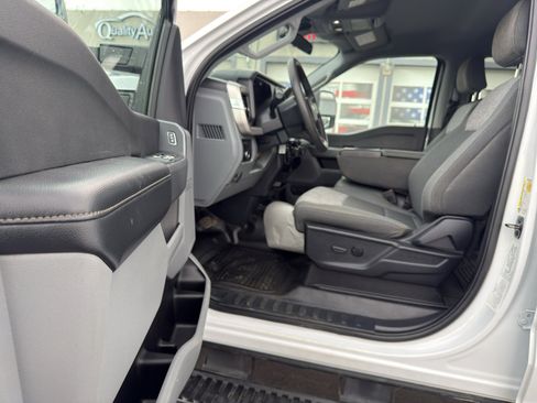 Used 2024 Ford F350 XLT w/ FX4 Off-Road Package image 13