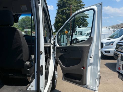 Used 2023 Ford Transit 250 Medium Roof AWD image 18