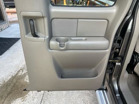 Used 2000 Chevrolet Silverado 2500 LS image 36