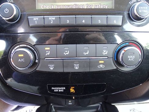 Used 2015 Nissan Rogue AWD S 2.5L 4-Cyl SUV image 22