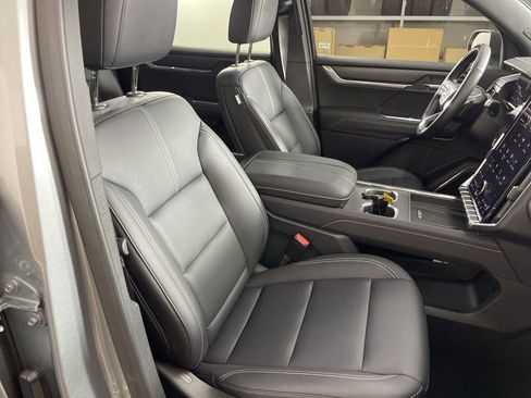 Used 2024 GMC Acadia Elevation w/ Super Cruise Package image 27