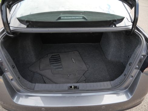Used 2025 Nissan Versa S w/ Trunk Package FWD image 18