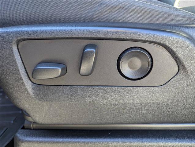 Used 2022 GMC Yukon XL SLE AWD/4WD image 11
