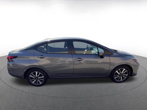 Used 2025 Nissan Versa SV FWD image 16