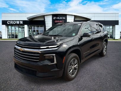 Used 2024 Chevrolet Traverse LT
