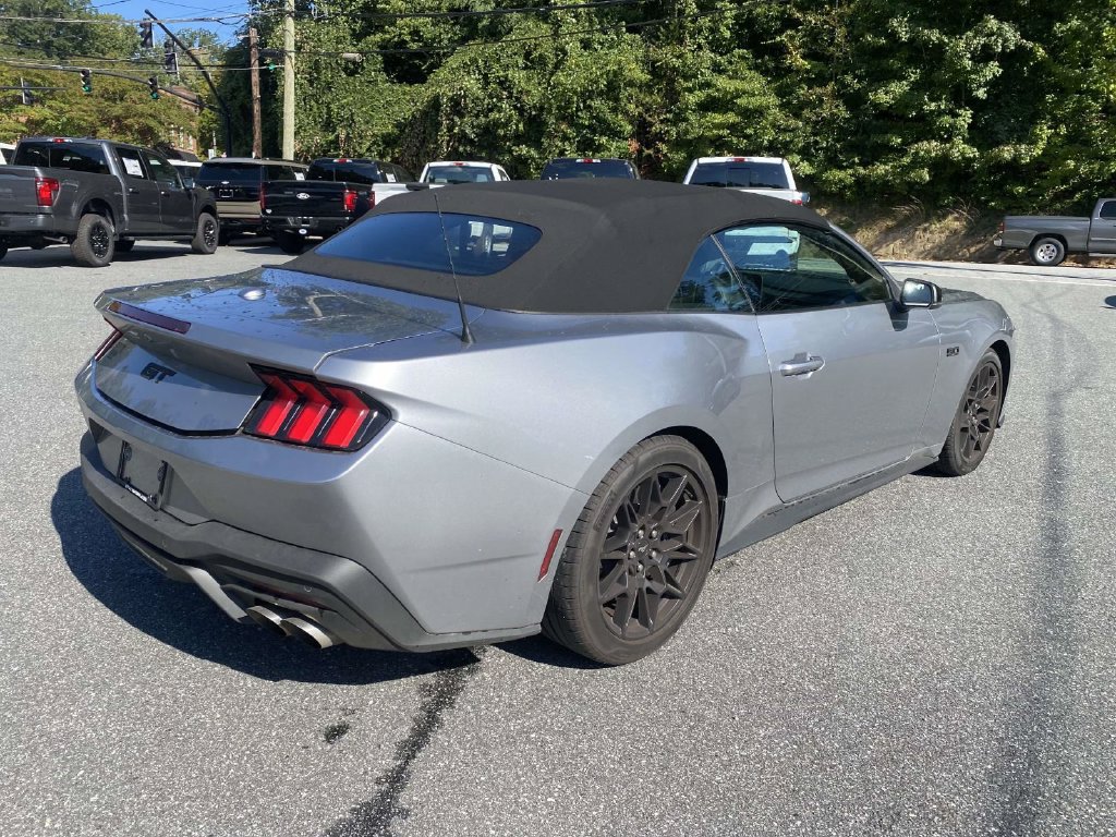 Used 2026 Ford Mustang GT Premium w/ GT Performance Package RWD image 7
