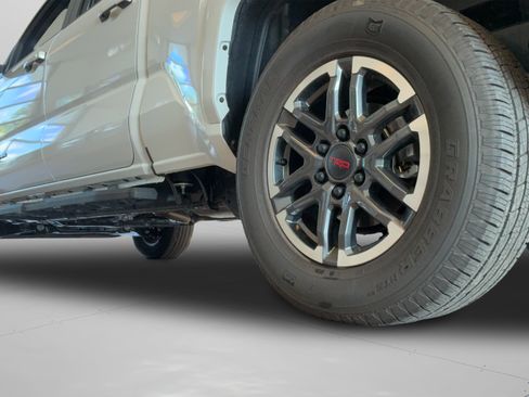 Used 2026 Toyota Tacoma TRD Sport AWD/4WD image 44