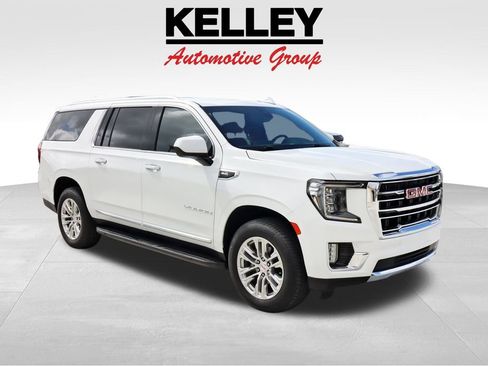 Used 2021 GMC Yukon XL SLT image 1