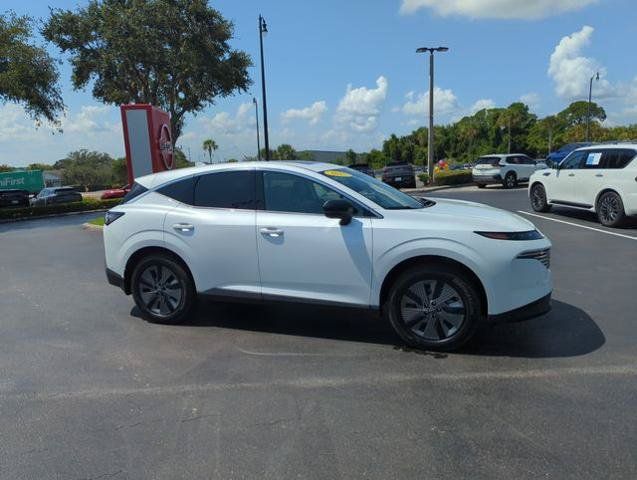 Certified 2025 Nissan Murano SL AWD/4WD image 2