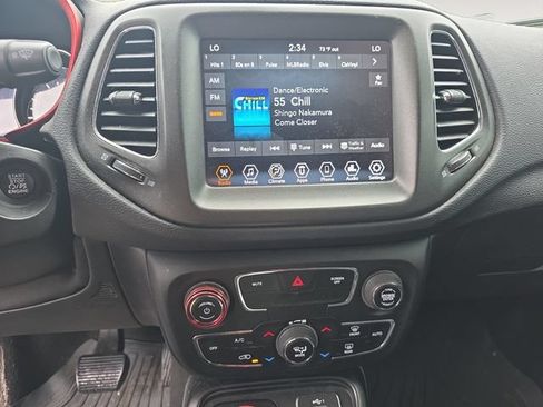 Used 2020 Jeep Compass Trailhawk AWD/4WD image 10