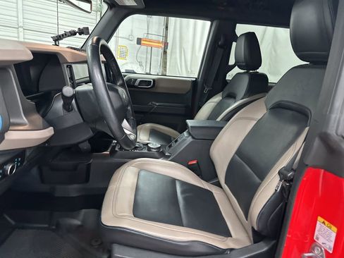 Used 2024 Ford Bronco Wildtrak image 22