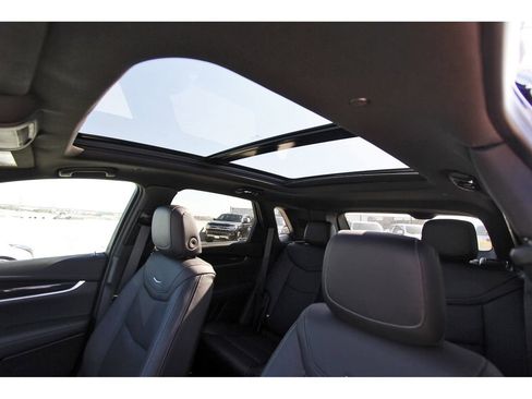 New 2025 Cadillac XT5 Premium Luxury image 23