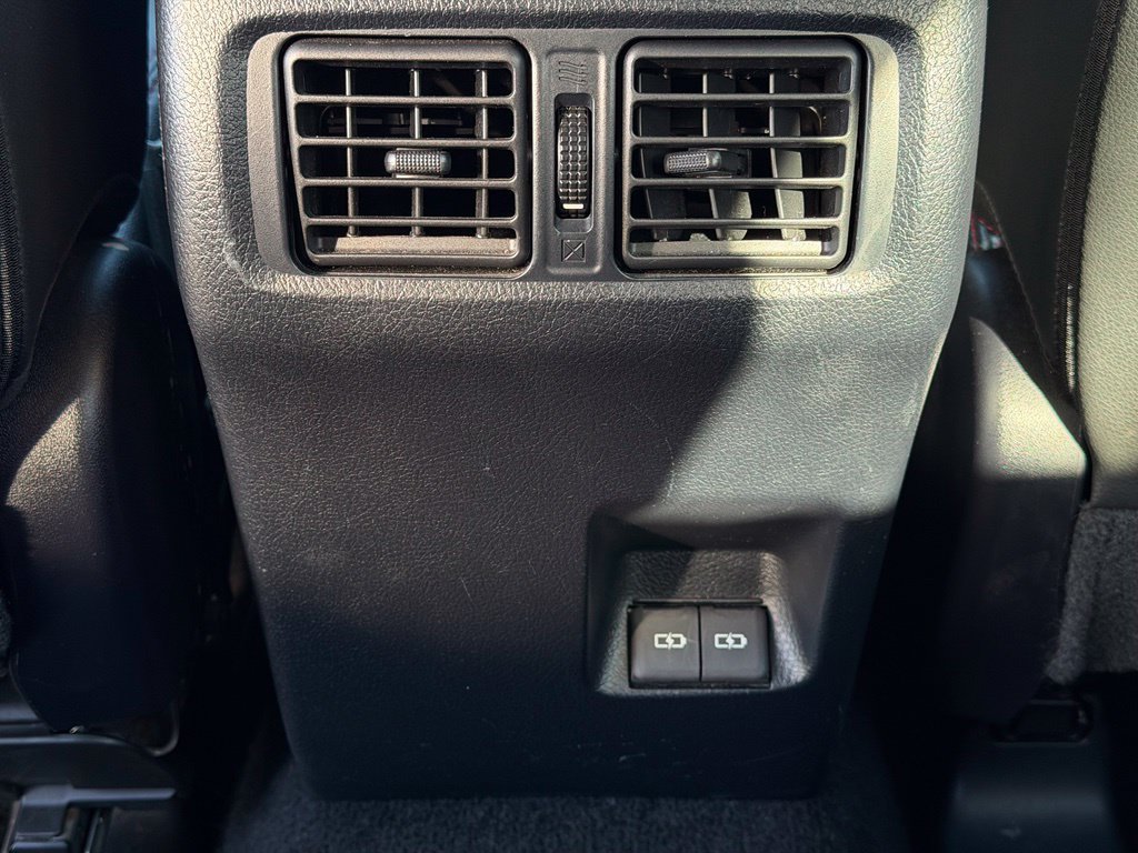 Used 2024 Toyota 4Runner TRD Off-Road Premium AWD/4WD image 15
