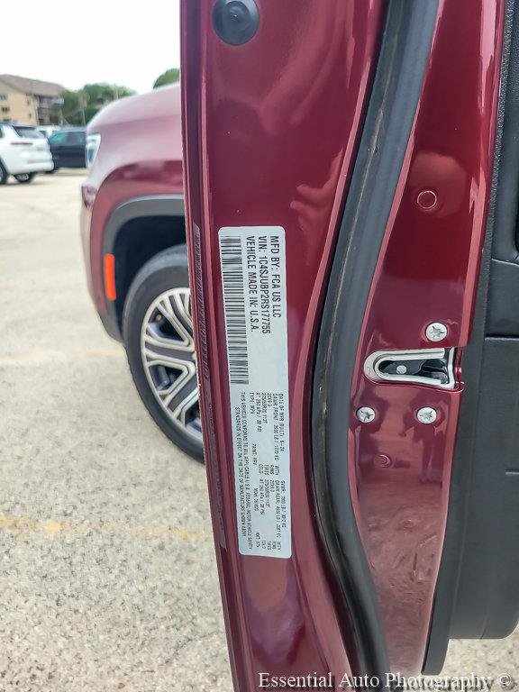 Used 2024 Jeep Wagoneer Series II w/ Flexible Seating Group RWD image 32