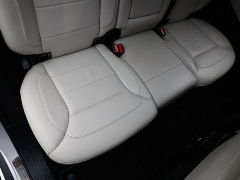 Used 2017 Mercedes-Benz GLE 350 image 17
