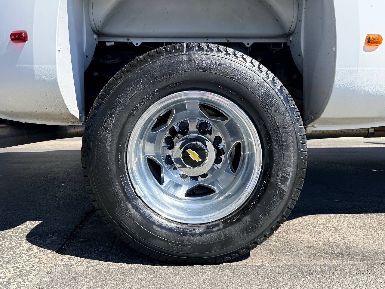 Used 2019 Chevrolet Silverado 3500 LTZ w/ LTZ Plus Package AWD/4WD image 13