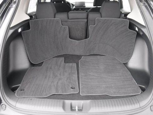 Used 2024 Honda HR-V LX image 34