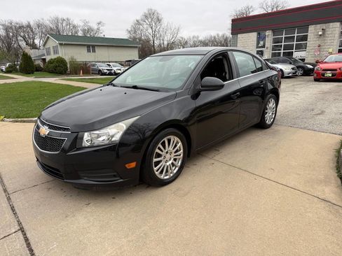 Used 2013 Chevrolet Cruze Eco image 3
