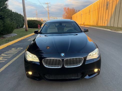 Used 2012 BMW 550i xDrive Sedan image 4