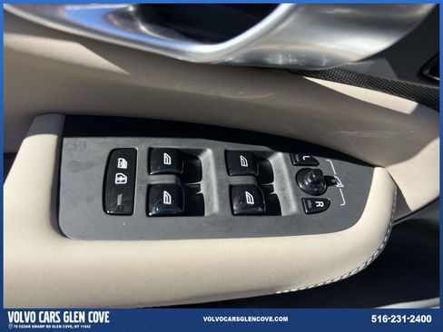 Used 2026 Volvo XC90 B6 Plus w/ Protection Package Premier AWD/4WD image 18