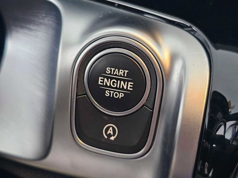 Used 2022 Mercedes-Benz GLB 250 image 29