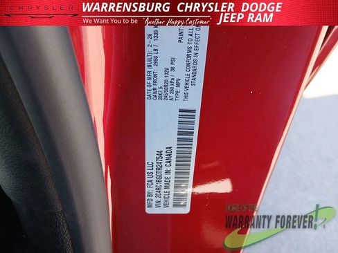 New 2026 Chrysler Pacifica Select FWD image 11