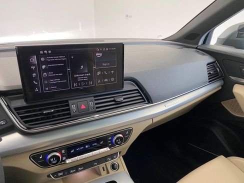 Used 2024 Audi Q5 2.0T Premium Plus w/ Premium Plus Package image 26