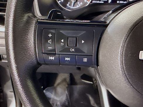 Used 2022 Nissan Rogue SV FWD image 14