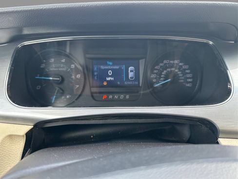 Used 2019 Ford Taurus SEL AWD/4WD image 35