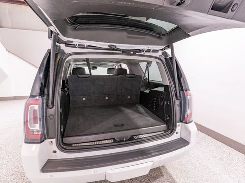 Used 2019 GMC Yukon XL SLT AWD/4WD image 32