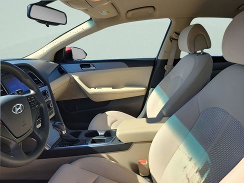 Used 2016 Hyundai Sonata SE image 16