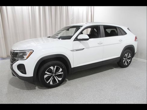 Used 2024 Volkswagen Atlas Cross Sport SE AWD/4WD image 3