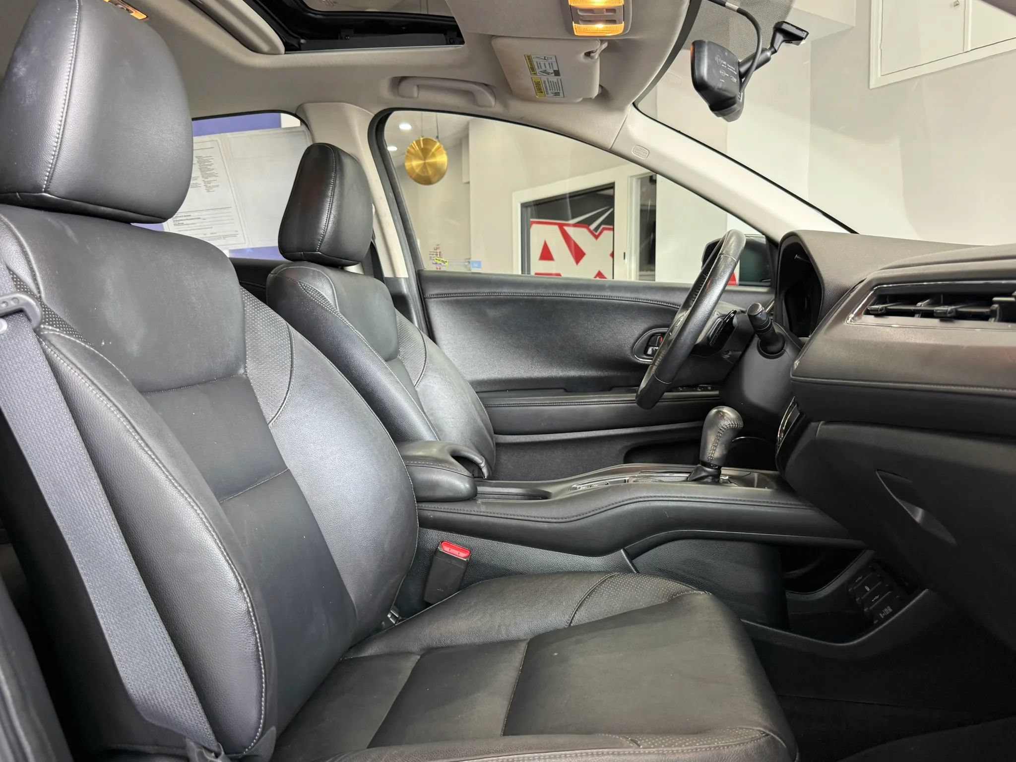 Used 2016 Honda HR-V EX-L image 26