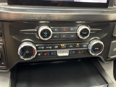 New 2026 Ford F250 Lariat w/ Black Appearance Package AWD/4WD image 23