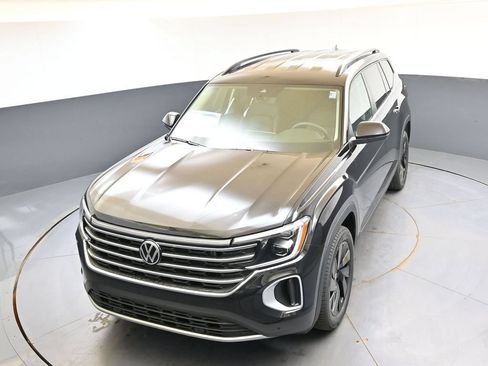 New 2026 Volkswagen Atlas SE w/ Black Wheel Package AWD/4WD image 44