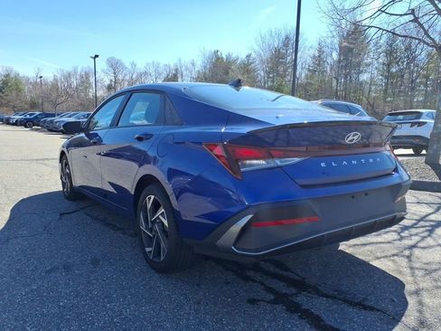 New 2025 Hyundai Elantra Sport FWD image 8