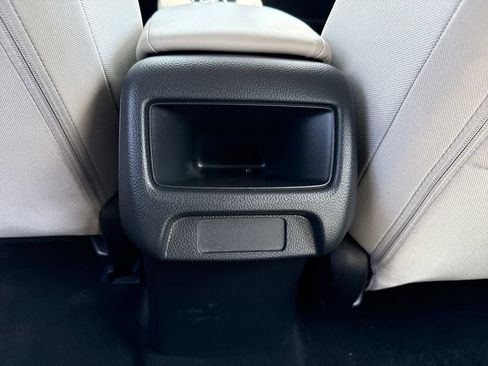 Certified 2025 Honda HR-V LX image 21