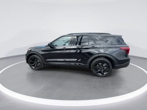 Used 2024 Ford Explorer ST-Line w/ Class IV Trailer Tow Package AWD/4WD image 5