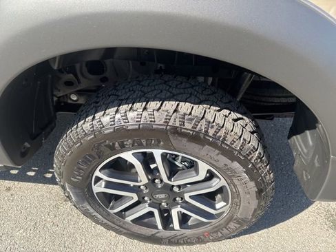 Used 2025 Ford Ranger Lariat w/ Advanced Towing Package AWD/4WD image 12