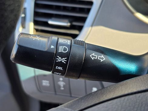 Used 2016 Hyundai Elantra SE image 33