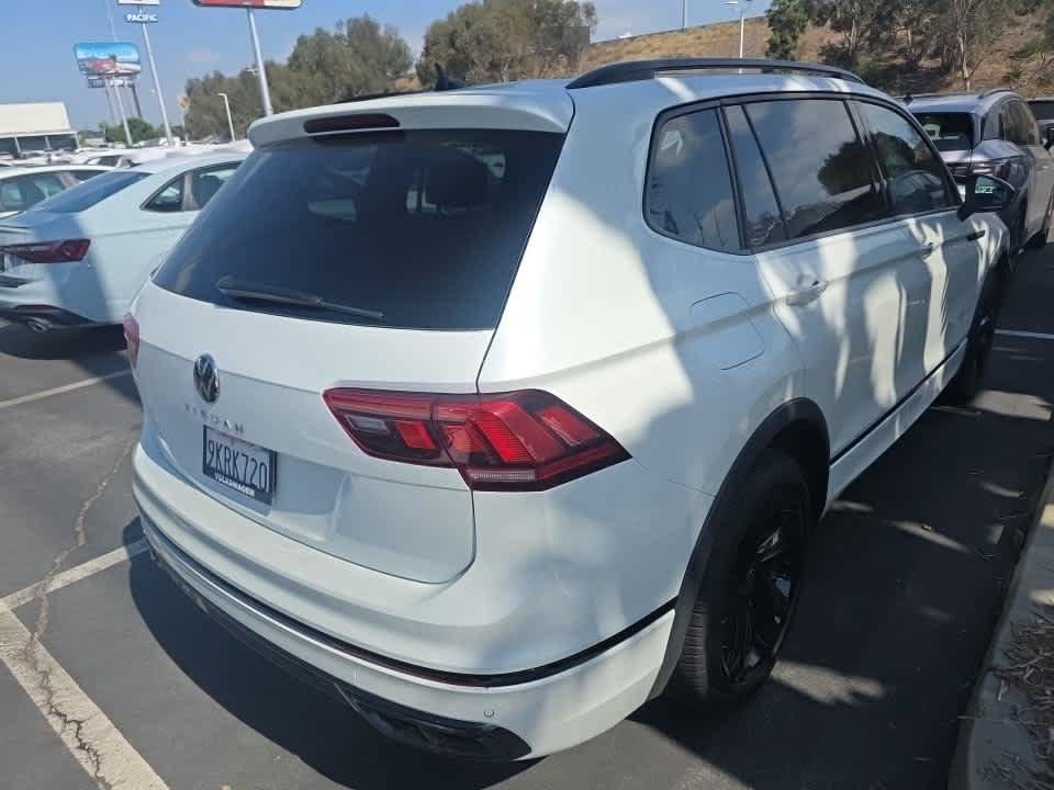 Used 2024 Volkswagen Tiguan SE R-Line FWD image 5