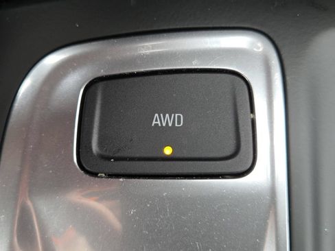 Used 2019 Chevrolet Equinox LT AWD/4WD image 6