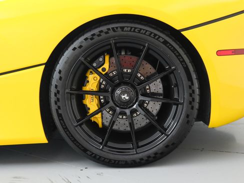 Used 2014 Ferrari LaFerrari image 64