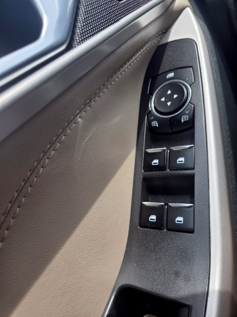 Used 2023 Ford Explorer XLT RWD image 20